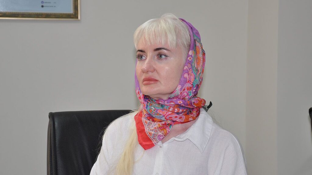Mersin’de yaşayan Rus kadın Müslüman oldu